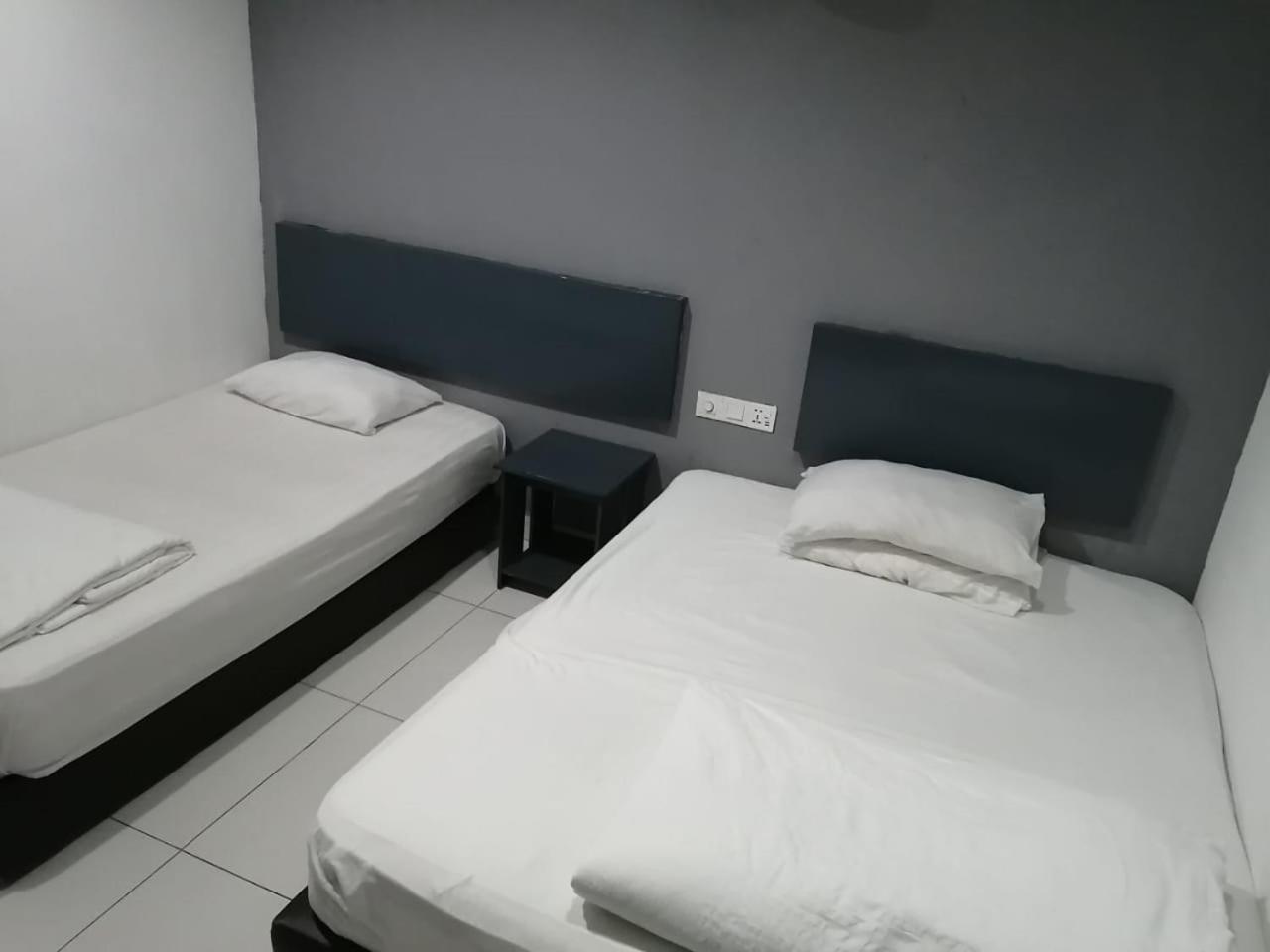 Hotel Rim Global Pj21 Kampong Baharu Sungai Way Exterior photo